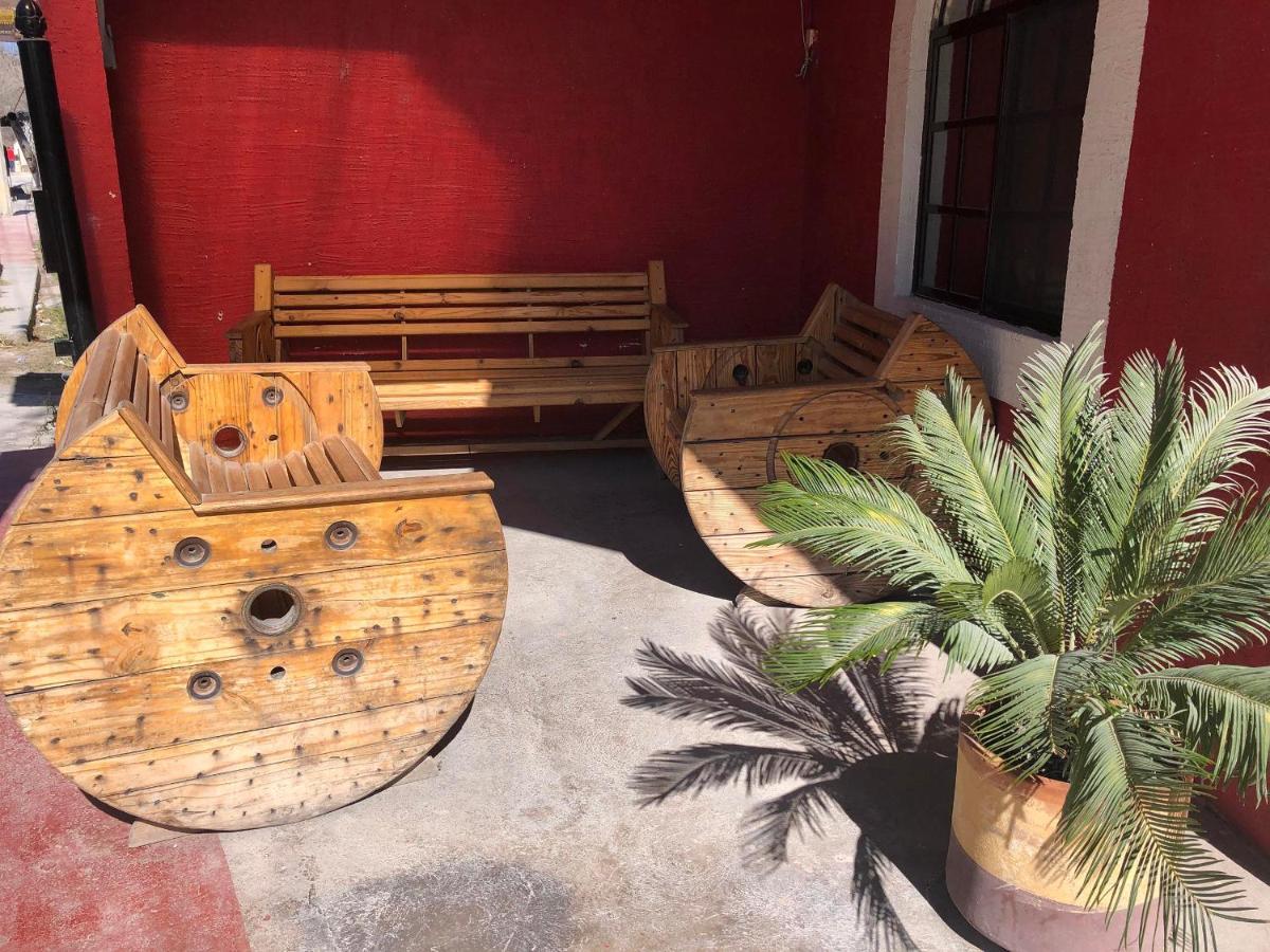 OYO Hotel Cuatro Reales Galeana Exterior foto